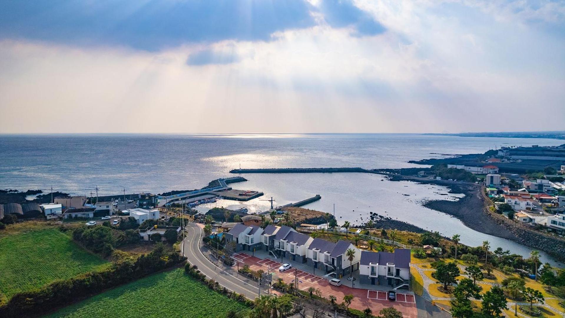 Jeju Badayeon Villa Seogwipo Exterior photo